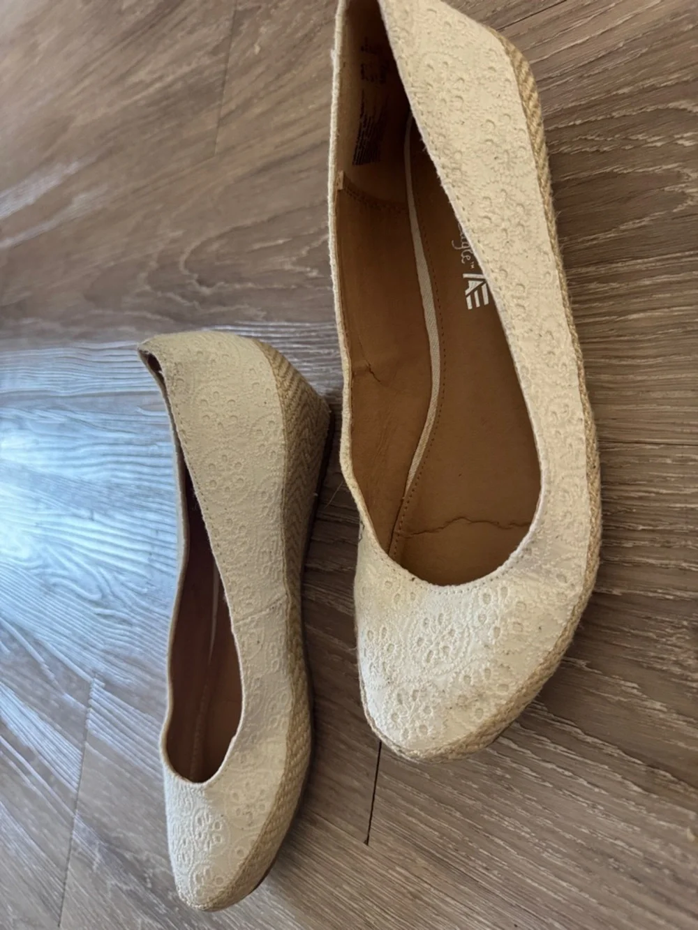 American Eagle Outfitters Cream Lace Espadrille Flats with Embroidered Upper